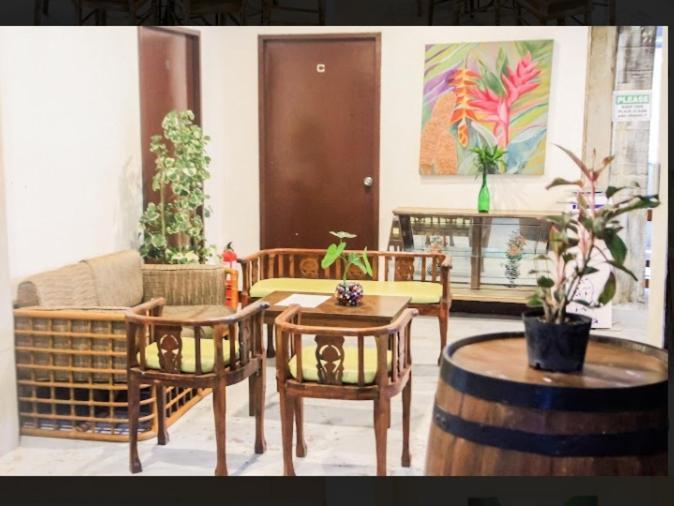 Balay 8 Suites Silay Exterior photo
